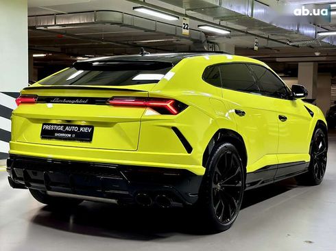 Lamborghini Urus 2020 - фото 18