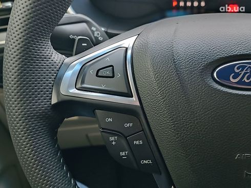 Ford Edge 2017 бежевый - фото 26