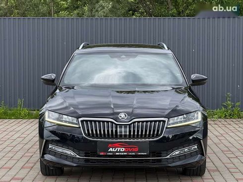 Skoda Superb 2021 - фото 9