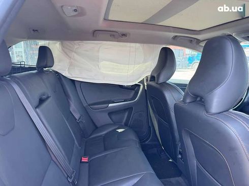 Volvo XC60 2017 - фото 8