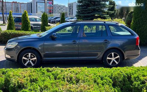 Skoda Octavia 2010 - фото 4