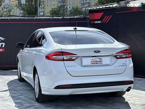 Ford Fusion 2018 - фото 27
