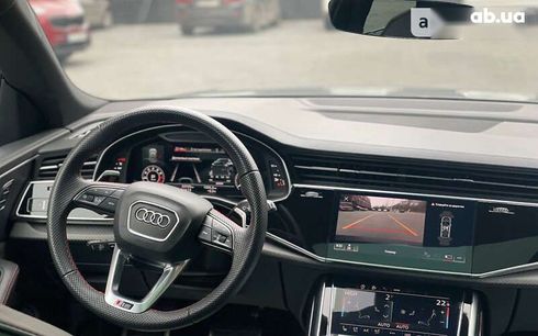 Audi RS Q8 2021 - фото 17