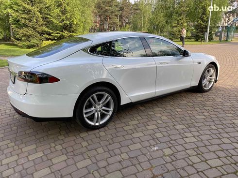Tesla Model S 2013 белый - фото 4
