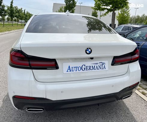 BMW 5 серия 2023 - фото 36