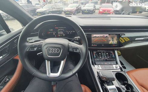 Audi Q7 2020 - фото 12