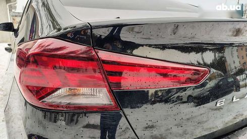 Hyundai Elantra 2020 - фото 20