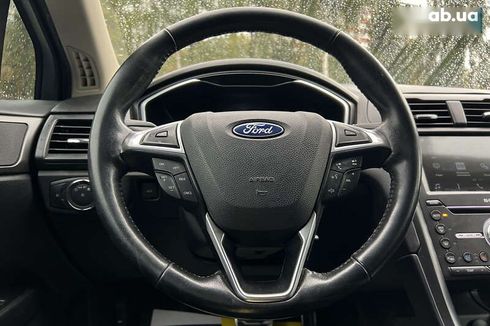 Ford Fusion 2016 - фото 12