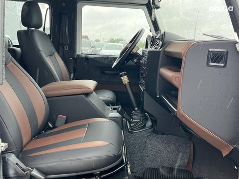 Land Rover Defender 2013 белый - фото 27