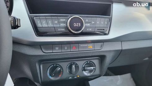Skoda Fabia 2017 - фото 2