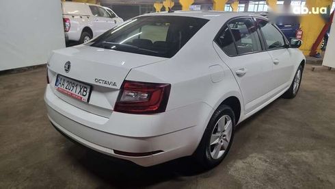 Skoda Octavia 2018 - фото 5