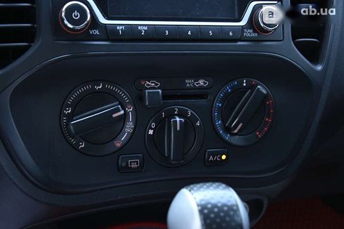 Nissan Juke 2015 - фото 19