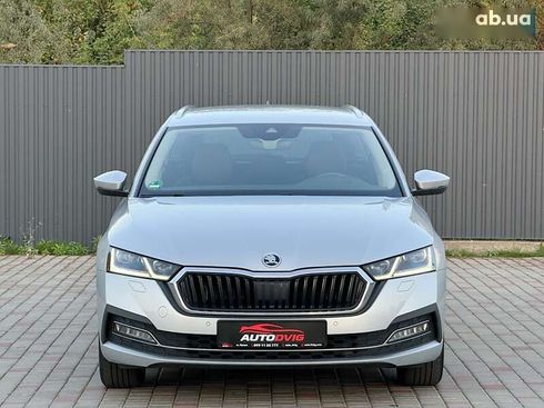 Skoda Octavia 2020 - фото 9