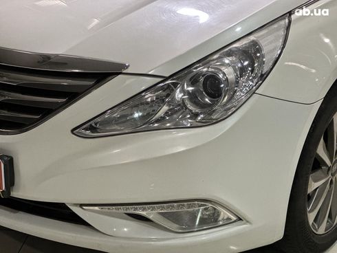 Hyundai Sonata 2014 белый - фото 4