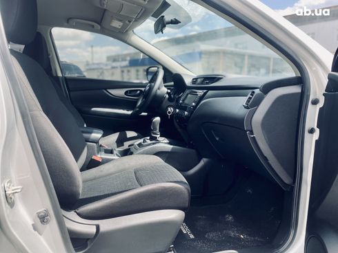 Nissan Rogue 2019 серый - фото 14