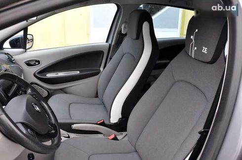 Renault Zoe 2015 - фото 18