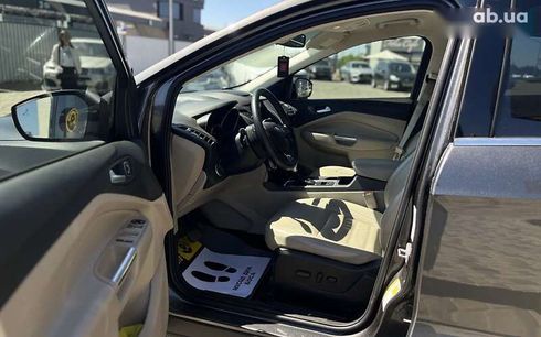 Ford Escape 2017 - фото 9