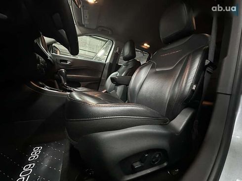 Jeep Compass 2017 - фото 13