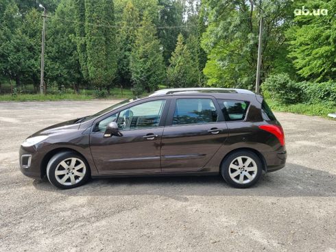 Peugeot 308 2012 коричневый - фото 2