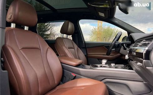 Audi Q7 2018 - фото 10