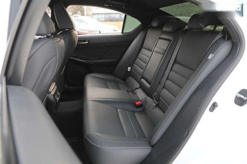 Lexus IS 2021 - фото 9