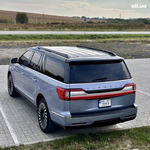 Lincoln Navigator 2018 синий - фото 9