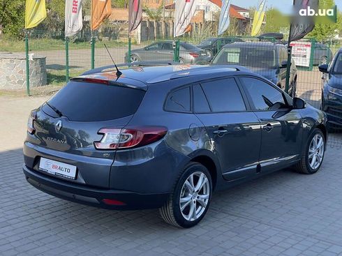 Renault Megane 2016 - фото 15