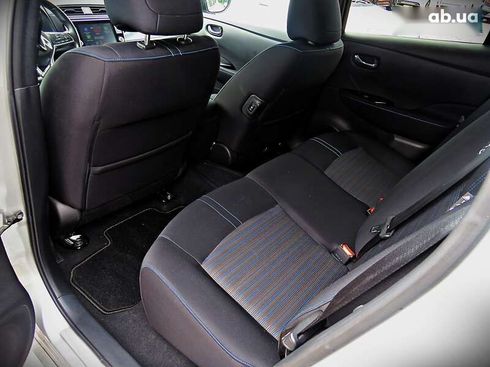 Nissan Leaf 2020 - фото 16