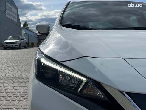 Nissan Leaf 2021 белый - фото 3