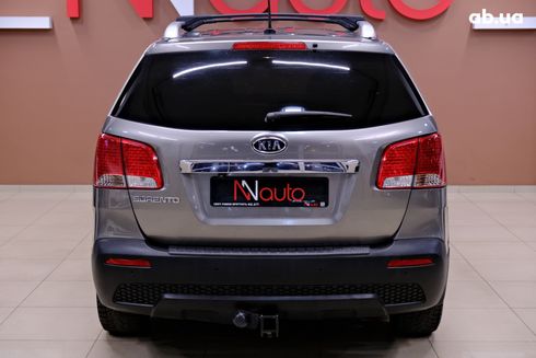 Kia Sorento 2012 серый - фото 6