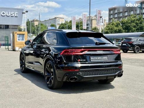 Audi RS Q8 2021 - фото 11