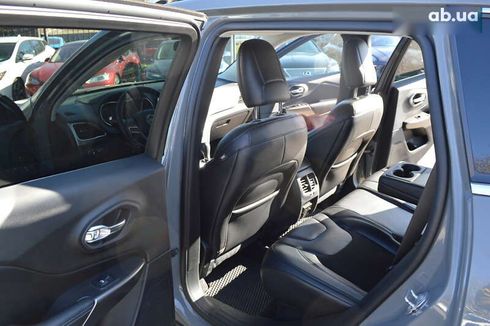 Jeep Cherokee 2019 - фото 18