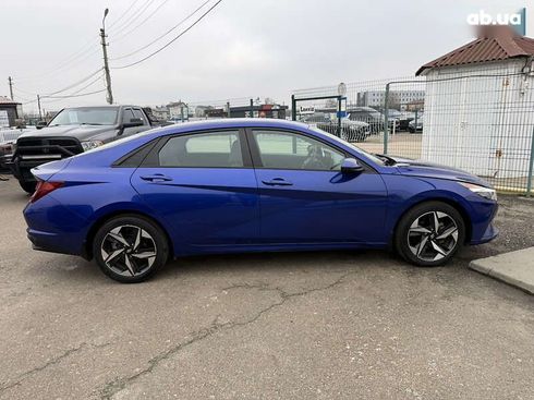 Hyundai Elantra 2023 - фото 9