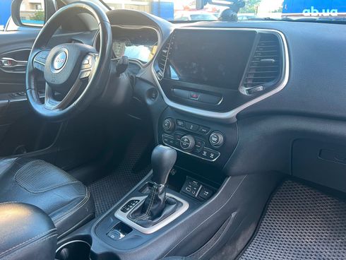 Jeep Cherokee 2015 серый - фото 23
