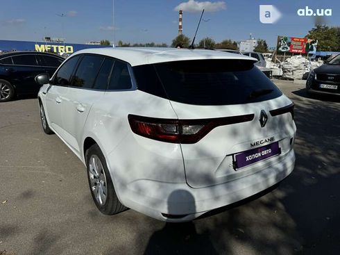 Renault Megane 2017 - фото 9