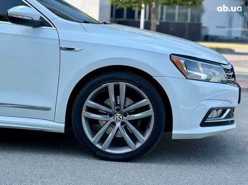 Volkswagen Passat 2017 - фото 10