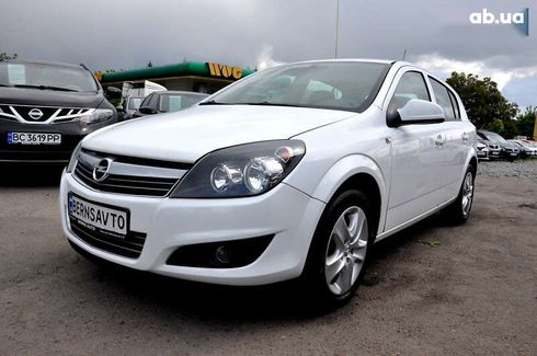 Opel Astra 2013 - фото 3