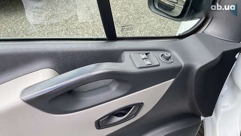 Renault Trafic 2016 - фото 24