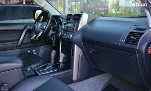 Toyota Land Cruiser Prado 2012 - фото 26