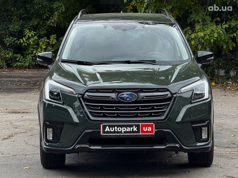 Subaru Forester 2023 зеленый - фото 2