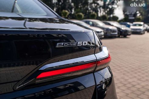 BMW i7 2024 - фото 16