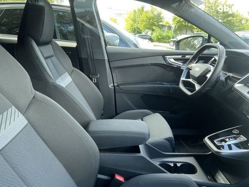 Audi Q4 e-tron 2022 - фото 17