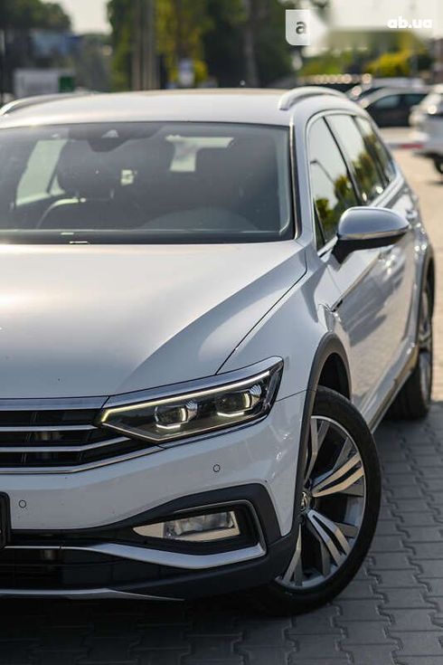 Volkswagen passat alltrack 2019 - фото 6