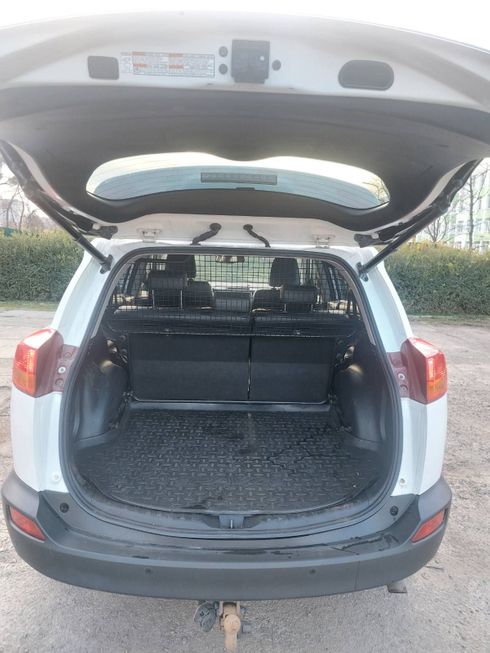 Toyota RAV4 2013 белый - фото 5