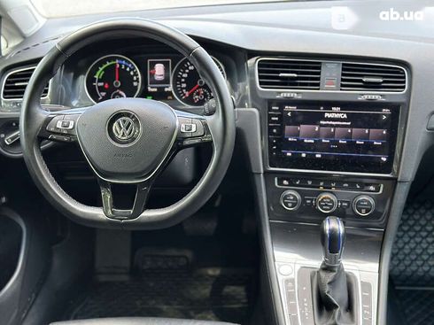 Volkswagen e-Golf 2017 - фото 29