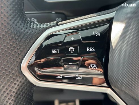 Volkswagen Tiguan 2021 белый - фото 24
