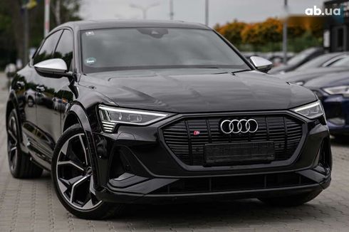Audi E-Tron 2021 - фото 14