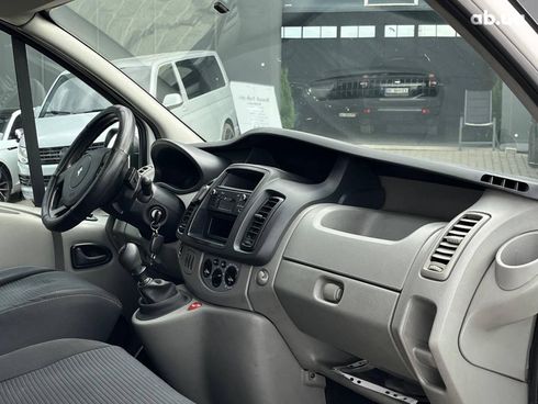 Renault Trafic 2014 белый - фото 25