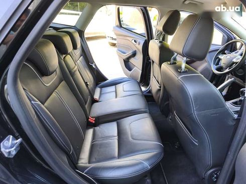 Ford Focus 2011 - фото 16