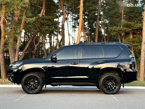 Toyota Land Cruiser Prado 2021 - фото 17